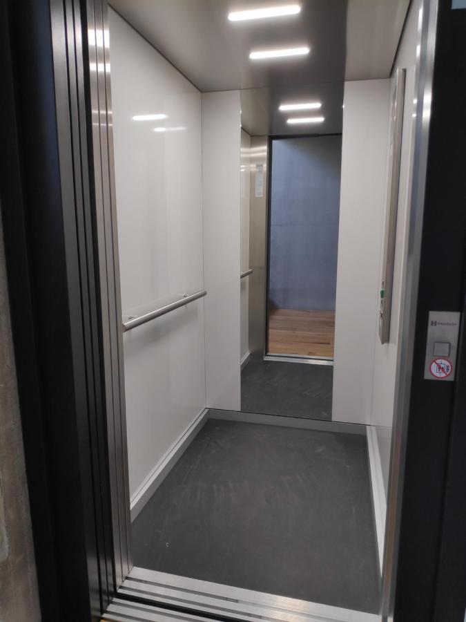 Ferienwohnungen Und Zimmer In Reutlingen-Goenningen Exterior foto