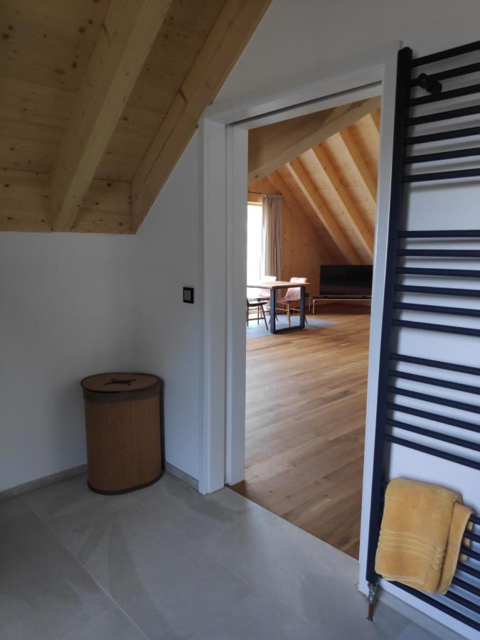 Ferienwohnungen Und Zimmer In Reutlingen-Goenningen Exterior foto